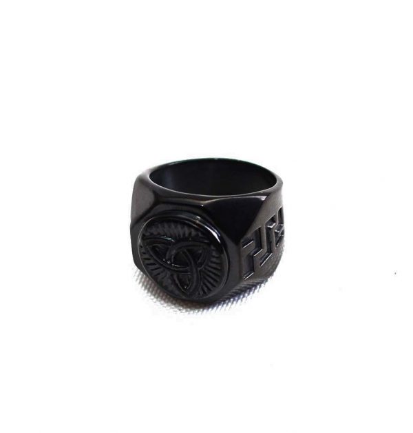 Globe Black Ring