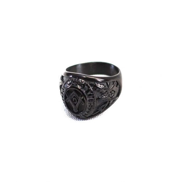 Black Tripod Ring