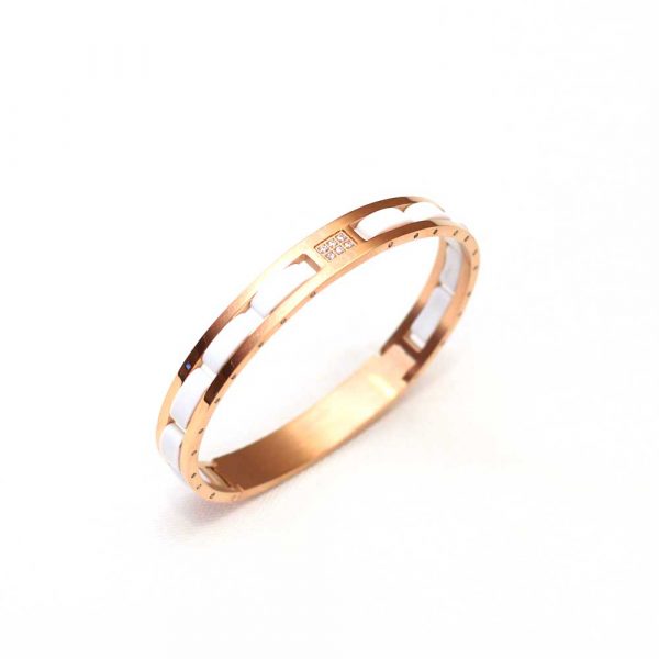 4K Rose Gold And White Bracelet With Gem Stone - Image 4