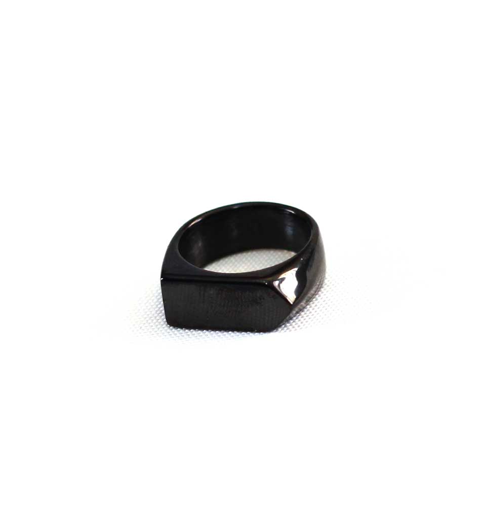 Black Plank Ring