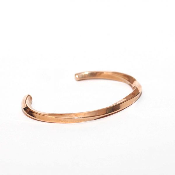 Twisting 4K Rose Gold Bracelet - Image 2