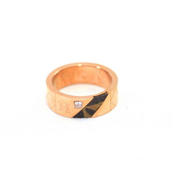 Rose Gold Stud Ring